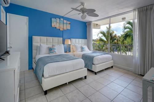 Castle by the Sea Motel in Lauderdale-by-the-Sea Castle by the Sea Motel in Lauderdale-by-the-Sea