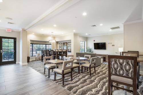 餐廳, Staybridge Suites Chesapeake-Virginia Beach By IHG in 切薩皮克 (VA) 餐廳, Staybridge Suites Chesapeake-Virginia Beach By IHG in 切薩皮克 (VA)