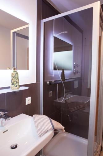 Bathroom, Ferienhaus Eschach in Hopfen Am See Bathroom, Ferienhaus Eschach in Hopfen Am See