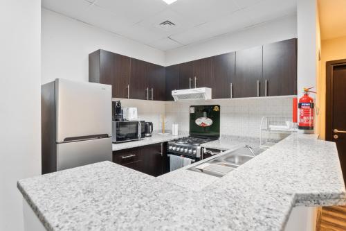 Aliving Elegant 1BR at Liwan Mazaya-11 near Dubai Silicon Oasis Aliving Elegant 1BR at Liwan Mazaya-11 near Dubai Silicon Oasis