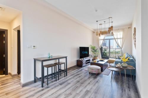 Aliving Elegant 1BR at Liwan Mazaya-11 near Dubai Silicon Oasis Aliving Elegant 1BR at Liwan Mazaya-11 near Dubai Silicon Oasis