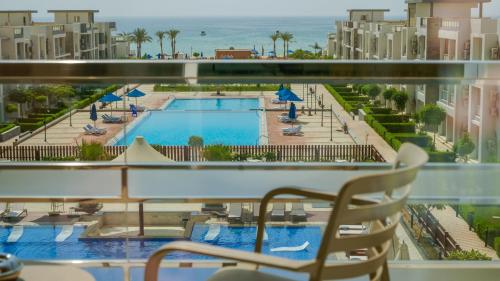 Terraza/balcón, SeaVille Beach Hotel by Elite Hotels & Resorts in Ataqah Terraza/balcón, SeaVille Beach Hotel by Elite Hotels & Resorts in Ataqah