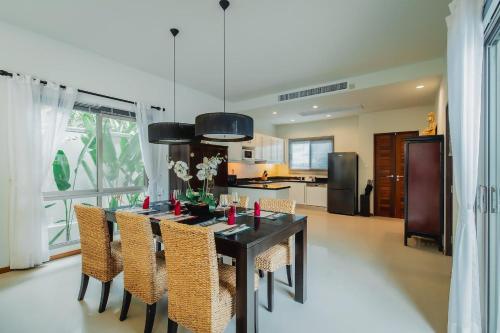 Floor plans, Ivory Pool Villa, Dreamy Villa With Sparkling Pool near Nai Harn Beach Floor plans, Ivory Pool Villa, Dreamy Villa With Sparkling Pool near Nai Harn Beach