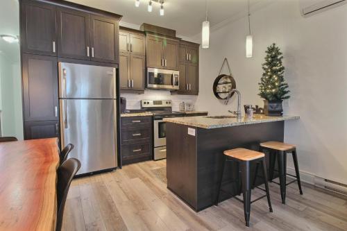 Konyha, LeChamplain #206 CITQ#248275 in Bromont (QC) Konyha, LeChamplain #206 CITQ#248275 in Bromont (QC)