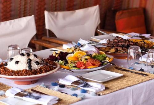 Family Luxury Glamping in Merzouga Family Luxury Glamping in Merzouga
