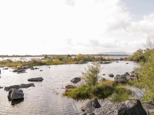 Vista exterior, Lakeside in Ballaghadereen Vista exterior, Lakeside in Ballaghadereen