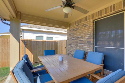 Covered Patio and Large yard Mansfield Home in Mansfield Covered Patio and Large yard Mansfield Home in Mansfield