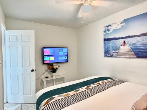 Lovely Apartment with King Size bed in Venetian Road in Providenciales Lovely Apartment with King Size bed in Venetian Road in Providenciales