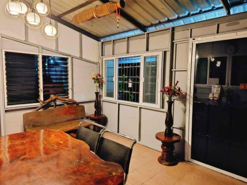 Lobby, P California Inter Hostel in Nang Rong Lobby, P California Inter Hostel in Nang Rong