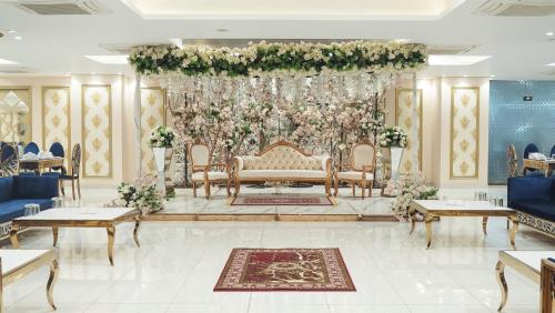 Faletti's Express - Shimla Hill in 拉合爾 Faletti's Express - Shimla Hill in 拉合爾