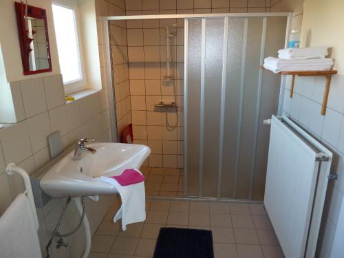 This photo about B&B Domaine Mediterranee shared on HyHotel.com