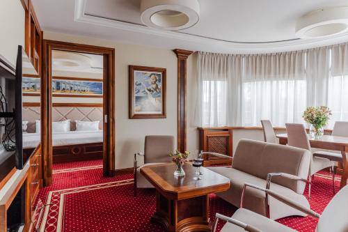 Hotel Haffner Resort & Spa - Destigo Hotels in Sopot Hotel Haffner Resort & Spa - Destigo Hotels in Sopot