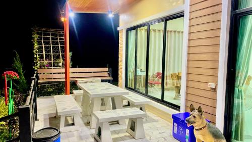 ภูระเริงวิลล่า วังน้ำเขียว Phu Raroeng Villa near Jim Thompson Farm ภูระเริงวิลล่า วังน้ำเขียว Phu Raroeng Villa near Jim Thompson Farm