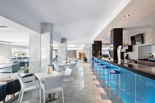 Pub/Ruang Rehat, Hotel Best Siroco in Benalmadena Pub/Ruang Rehat, Hotel Best Siroco in Benalmadena