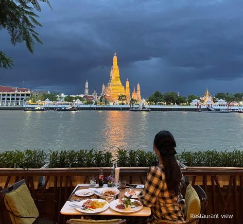 Restaurant, Sala Arun near Royal Thai Navy Convention Hall Restaurant, Sala Arun near Royal Thai Navy Convention Hall