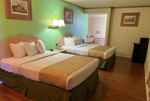 霍爾布魯克溫德姆旅遊旅館 (Travelodge by Wyndham Holbrook) in 霍爾布魯克 (AZ) 霍爾布魯克溫德姆旅遊旅館 (Travelodge by Wyndham Holbrook) in 霍爾布魯克 (AZ)