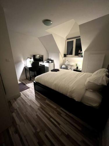 Room 404 - Eindhoven - By T&S. in Oude Gracht-West Room 404 - Eindhoven - By T&S. in Oude Gracht-West