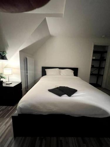 Room 404 - Eindhoven - By T&S. in Oude Gracht-West Room 404 - Eindhoven - By T&S. in Oude Gracht-West