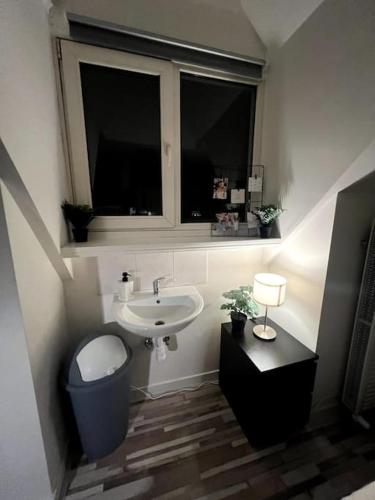Room 404 - Eindhoven - By T&S. in Oude Gracht-West Room 404 - Eindhoven - By T&S. in Oude Gracht-West