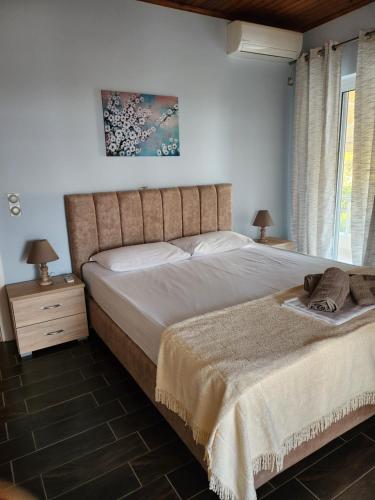 Chris luxury apartment,near Athens Airport!