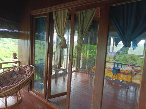 Banlung Hill Top House &Trekking in Beung Kan Seng Banlung Hill Top House &Trekking in Beung Kan Seng