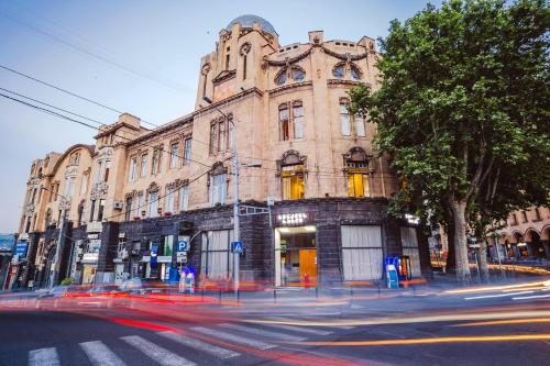Family Apartment In 1 Century Building