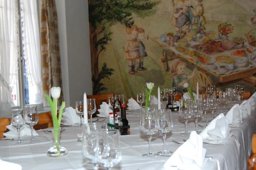 Svečana sala, Speiserestaurant Traube in Aarau Svečana sala, Speiserestaurant Traube in Aarau