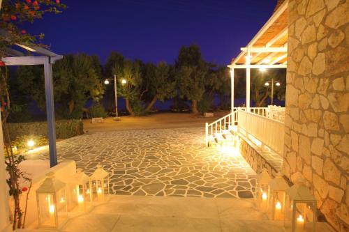 ระเบียง/ชานเรือน, Paros Inn in โลการาซ - พาวน์ด้าบีช ระเบียง/ชานเรือน, Paros Inn in โลการาซ - พาวน์ด้าบีช