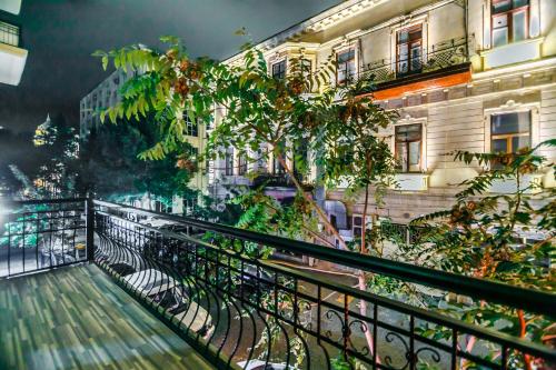 Luxury House by Zoom Travel