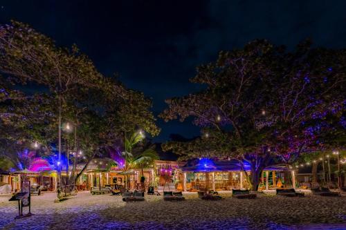 Restaurant, Samed Tamarind Beach Resort near Ao Cho Restaurant, Samed Tamarind Beach Resort near Ao Cho