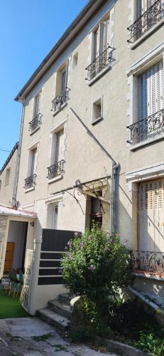 Tampilan eksterior, L'Escale CDG aéroport, Stade de France, Parc des Exposition, PARIS (L'Escale CDG aeroport, Stade de France, Parc des Exposition, PARIS) in Villepinte Tampilan eksterior, L'Escale CDG aéroport, Stade de France, Parc des Exposition, PARIS (L'Escale CDG aeroport, Stade de France, Parc des Exposition, PARIS) in Villepinte