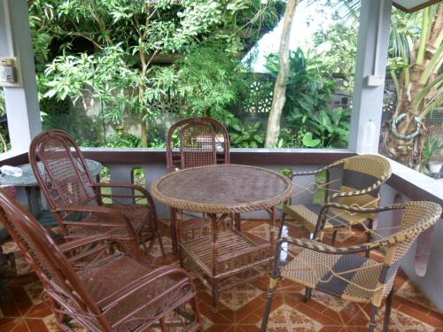 Khamphouy Guesthouse in Champassak Khamphouy Guesthouse in Champassak