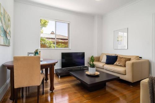 Facilities, Executive Esperanza - Stay in a Victorian Manor in Ashfield Facilities, Executive Esperanza - Stay in a Victorian Manor in Ashfield