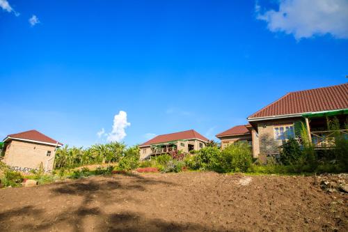 Apuuli Safaris and Cottages in Fort Portal Apuuli Safaris and Cottages in Fort Portal
