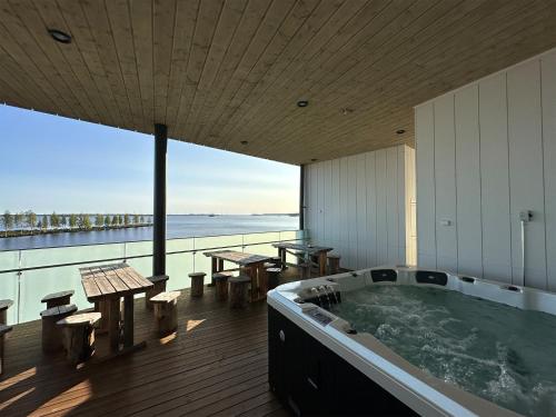Seaside Glass Villas in เคมี Seaside Glass Villas in เคมี