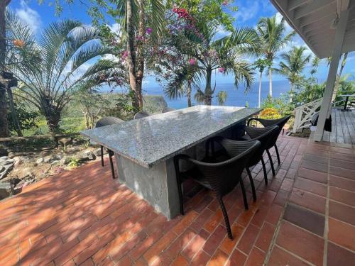 Amazing mountain top home with stunning views! in Marigot Bay Amazing mountain top home with stunning views! in Marigot Bay