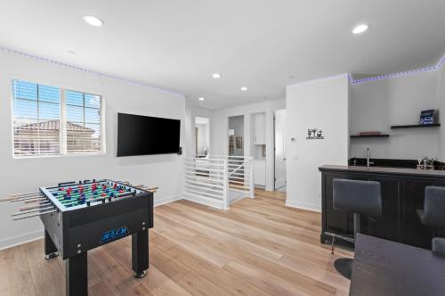 Desert Siesta Game Room Fire Pit EV Charger Dog Friendly in La Quinta Desert Siesta Game Room Fire Pit EV Charger Dog Friendly in La Quinta