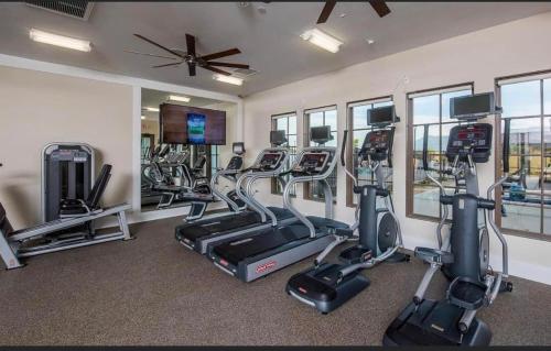 Desert Siesta Game Room Fire Pit EV Charger Dog Friendly in La Quinta Desert Siesta Game Room Fire Pit EV Charger Dog Friendly in La Quinta