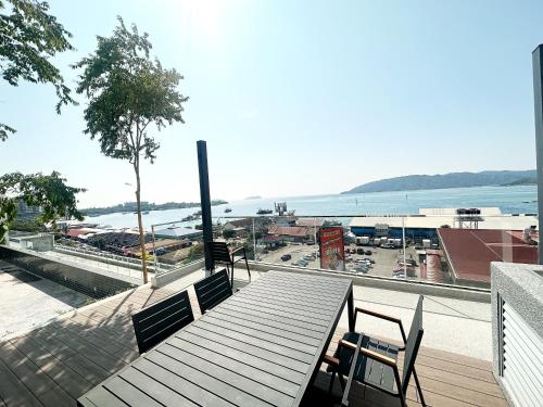 The Shore Kota Kinabalu City Centre by LW Suites in Kota Kinabalu The Shore Kota Kinabalu City Centre by LW Suites in Kota Kinabalu