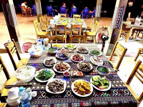 Ravintola, Du Gia Cozy Homestay & Tours in Yen Minh Ravintola, Du Gia Cozy Homestay & Tours in Yen Minh