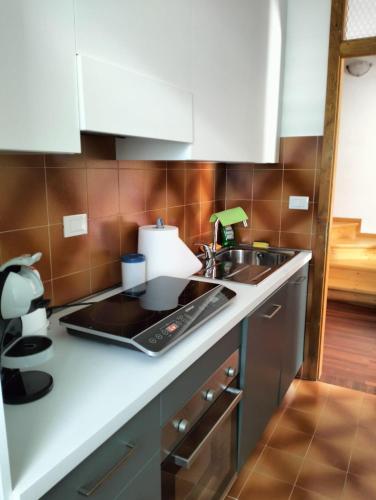 廚房, Vista mozzafiato sulle Dolomiti Friulane in 福爾尼迪索普拉 廚房, Vista mozzafiato sulle Dolomiti Friulane in 福爾尼迪索普拉