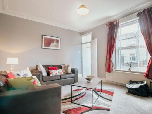 Halifax Town House - Cosy - Sleeps 5 in Ovenden Halifax Town House - Cosy - Sleeps 5 in Ovenden