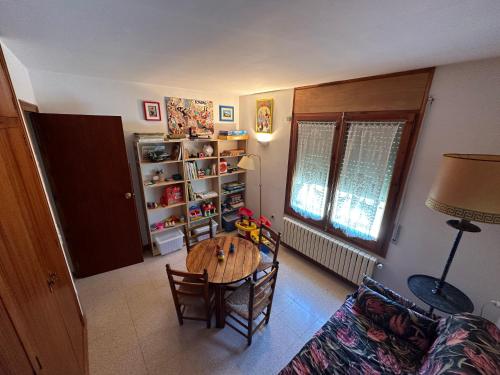 兒童俱樂部, Casa Trianó entre montañas, río y cielo de estrellas (Casa Triano entre montanas, rio y cielo de estrellas) in 阿爾巴尼亞 兒童俱樂部, Casa Trianó entre montañas, río y cielo de estrellas (Casa Triano entre montanas, rio y cielo de estrellas) in 阿爾巴尼亞