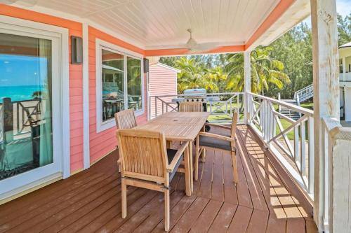 Balcony/terrace, Leisure Beach Ocean Retreat in Dunmore Town Balcony/terrace, Leisure Beach Ocean Retreat in Dunmore Town