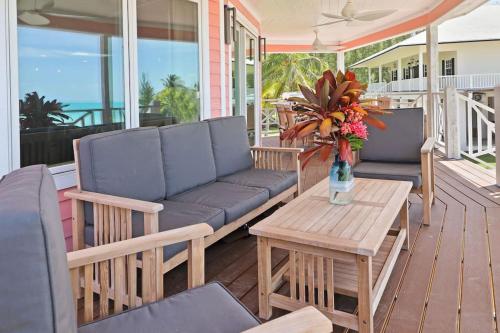 Balcony/terrace, Leisure Beach Ocean Retreat in Dunmore Town Balcony/terrace, Leisure Beach Ocean Retreat in Dunmore Town