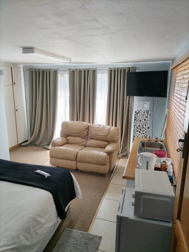 2 on Haig Accommodation, Selbourne, East London in Berea 2 on Haig Accommodation, Selbourne, East London in Berea