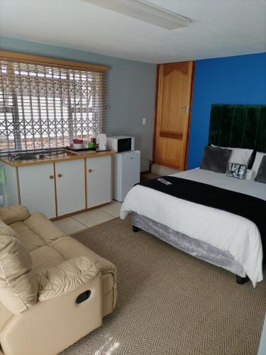 2 on Haig Accommodation, Selbourne, East London in Berea 2 on Haig Accommodation, Selbourne, East London in Berea