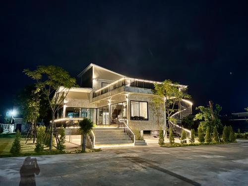 Farm View Resort Uthai in Uthai Thani Farm View Resort Uthai in Uthai Thani