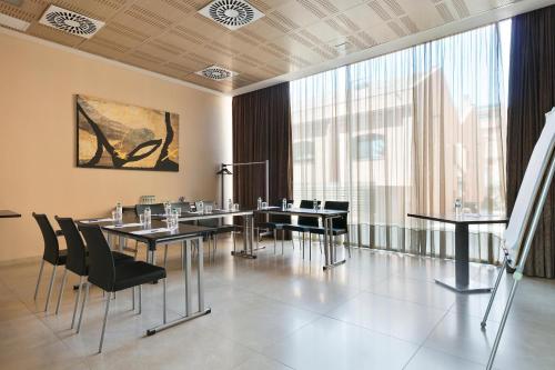 Soba za sastanke / plesna dvorana, Hotel 4 Barcelona in El Poblenou Soba za sastanke / plesna dvorana, Hotel 4 Barcelona in El Poblenou
