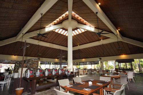 Restaurant, Tanjung Rhu Resort in Tanjung Rhu Restaurant, Tanjung Rhu Resort in Tanjung Rhu